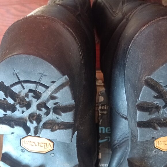 Red Wing Loggermax 9 inch Safety Toe Boot